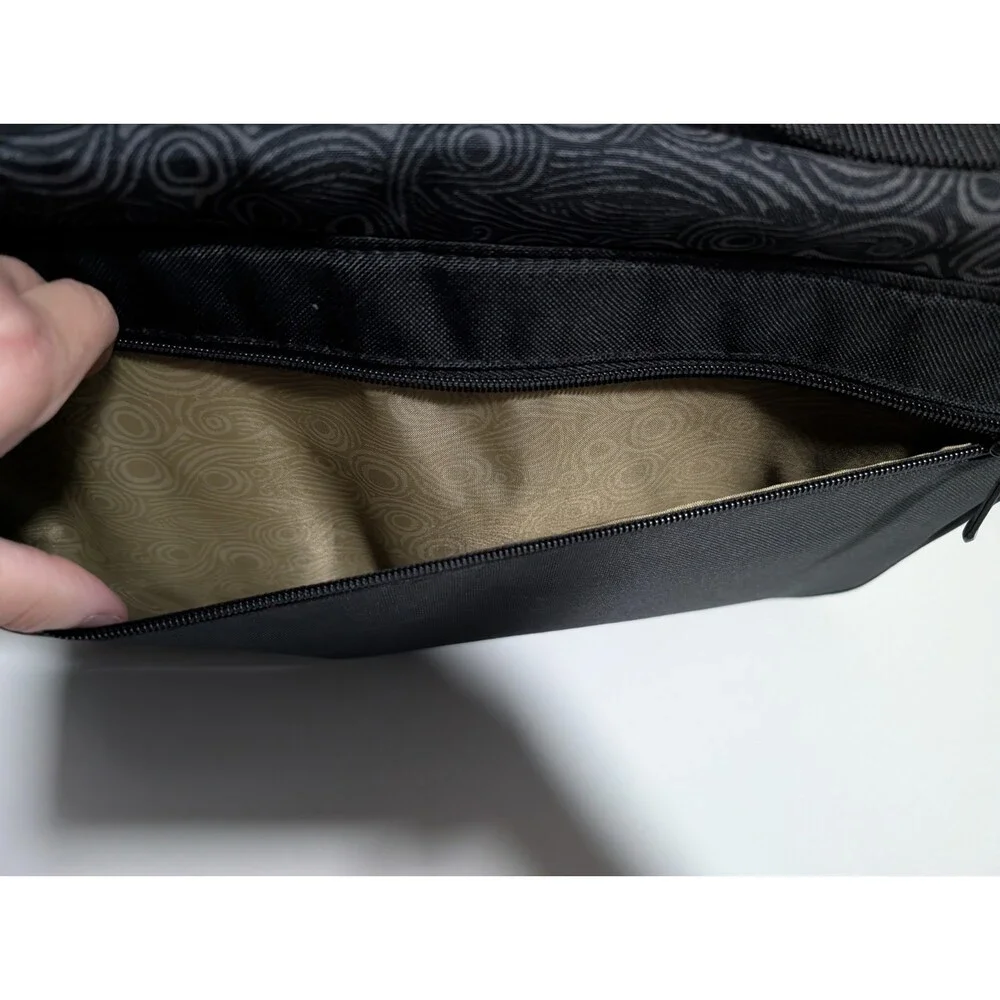 The Legend of Zelda Breath of the Wild Nintendo Switch Carry Messenger Bag
